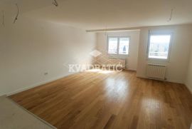 Lux Stan Vukov Spomenik, 4.0, Cg, 107m2, Bez provizije, Zvezdara, Appartment