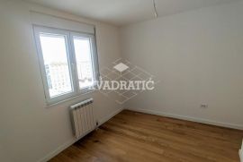 Lux Stan Vukov Spomenik, 4.0, Cg, 107m2, Bez provizije, Zvezdara, Appartment