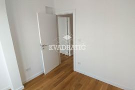 Lux Stan Vukov Spomenik, 3.0, Cg, 78m2, Bez provizije, Zvezdara, Appartment