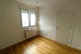 Lux Stan Vukov Spomenik, 3.0, Cg, 78m2, Bez provizije, Zvezdara, Appartment