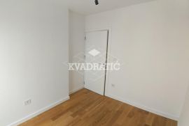 Lux Stan Vukov Spomenik, 4.0, Cg, 86m2, Bez provizije, Zvezdara, Appartment