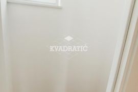 Lux Stan Vukov Spomenik, 4.0, Cg, 86m2, Bez provizije, Zvezdara, Appartment