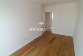 Lux Stan Vukov Spomenik, 4.0, Cg, 95m2, Bez provizije, Zvezdara, Appartment