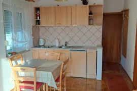 Crikvenica- slatki 1s +db sa balkonom i pogledom na more, Crikvenica, Appartment