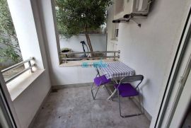 CRIKVENICA - STAN SA BAZENOM I PODNIM GRIJANJEM, Crikvenica, Appartment