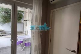 CRIKVENICA - STAN SA BAZENOM I PODNIM GRIJANJEM, Crikvenica, Appartment