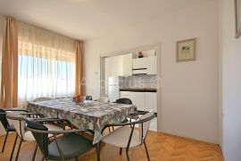 Apartmanska kuća, 12 apartmana,blizina plaže, Umag, Umag, Casa