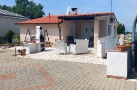 Otok Krk, Dobrinj - kuća u blizini mora, Dobrinj, Maison