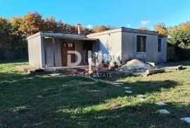 ISTRA,LOBORIKA - Kuća 86m2 sa prostranim zemljištem!, Marčana, House