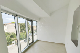 Stan s dvije spavaće sobe, 66.53 m2, Pula, Appartement