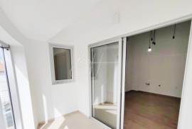 Stan s dvije spavaće sobe, 66.53 m2, Pula, Appartement