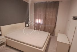 Dvosoban stan s dvije terase, Pula, 63 m2, Pula, Appartement