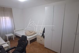 Dvosoban stan s dvije terase, Pula, 63 m2, Pula, Appartement