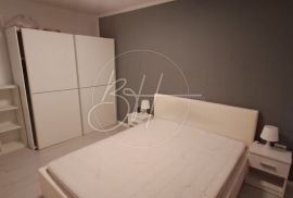 Dvosoban stan s dvije terase, Pula, 63 m2, Pula, Appartement