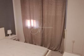 Dvosoban stan s dvije terase, Pula, 63 m2, Pula, Appartement