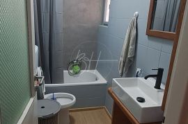 Dvosoban stan s dvije terase, Pula, 63 m2, Pula, Appartement