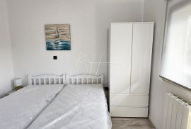 Novouređeni jednosoban stan s vlastitim parkingom, Poreč, Poreč, Appartement