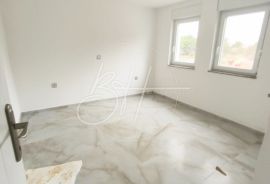 NOVOGRADNJA! Stan s pogledom na more!, Medulin, Apartamento