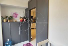 Dvosoban stan s parkingom u blizini Rovinja, Rovinj, Appartement