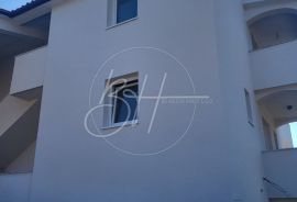 Trosoban stan 106 m2 u privatnoj kući s bazenom, Medulin, Wohnung