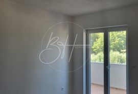 Tri stana u privatnoj kući s bazenom, Medulin, Appartement