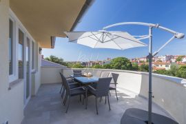 Moderan dvosobni penthouse, 500 m od mora, Medulin, Wohnung