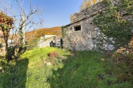 Grižane - kamena kuća za renovaciju, Vinodolska Općina, Kuća