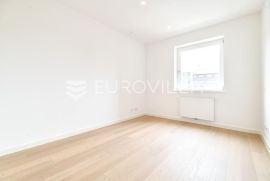 Zagreb, Heinzelova, VMD novogradnja, peterosoban stan 150 m2 +  garažna mjesta, Zagreb, Stan