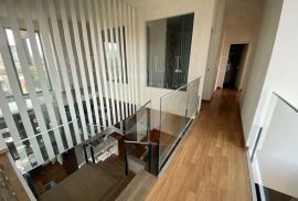 STAN, PRODAJA, ZAGREB, TRNJE, 199 m2, 5-soban, Zagreb, Appartement