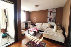 KRNJEVO, komforan stan 3S+DB, veliki balkon, 2.kat, lift, Rijeka, Stan