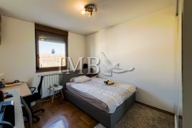 IMB Nekretnine Zagreb - Prostran četverosoban stan, Jarun, 98 m2 (stvarnih 115 m2), Zagreb, Appartment