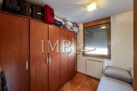 IMB Nekretnine Zagreb - Prostran četverosoban stan, Jarun, 98 m2 (stvarnih 115 m2), Zagreb, Appartment