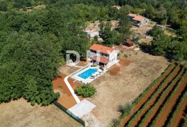 ISTRA, LABIN - Samostojeća kamena vila s bazenom, Labin, Casa