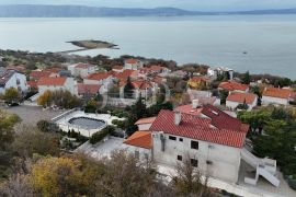 Klenovica kuća, Novi Vinodolski, Casa