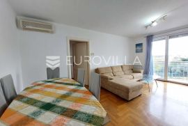 Istra, Pula, jednosoban stan na idealnoj lokaciji NKP 55 m2, Pula, Apartamento