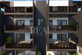 Trogir balančane stan 2S+DB 56m2 + krovna terasa 58,53m2, Trogir, Appartement