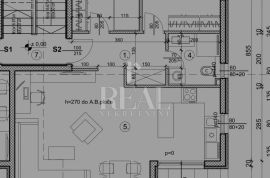 Trogir 2S+DB prizemlje 67m2 + vrt 40m2, Trogir, Appartement