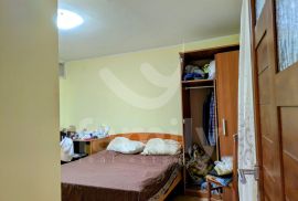 DVA STANA SA VRTOM U STAROJ JEZGRI PULE, Pula, Apartamento