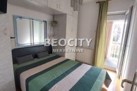 Novi Sad, Nova Detelinara, Trg majke Jevrosime, 2.5, 40m2, Novi Sad - grad, Apartamento