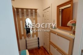 Novi Sad, Nova Detelinara, Trg majke Jevrosime, 2.5, 40m2, Novi Sad - grad, Apartamento