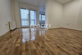 Novi Sad, Bulevar Oslobođenja, , 3.0, 60m2, Novi Sad - grad, Appartamento