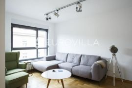 Zagreb, Ilica, moderan dvosoban stan NKP 87 m2 + GPM, Zagreb, Appartment