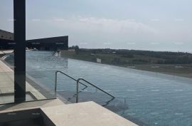 Stan Umag, resort luksuza i ljepote! Prodaja stanova u resortu sa krovnim infinity bazenom od 105m, Umag, Appartement