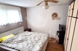 APARTMANSKA KUĆA SA 4 STANA I POGLEDOM NA MORE, Vodnjan, Famiglia