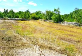 GRAĐEVINSKO ZEMLJIŠTE NA ODLIČNOJ LOKACIJI, Svetvinčenat, Terreno