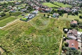 GRAĐEVINSKO ZEMLJIŠTE SA SVIM UVJETIMA ZA ISHODOVANJE GRAĐEVINSKE DOZVOLE, Fažana, Tierra