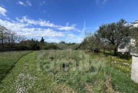 GRAĐEVINSKA PARCELA SA PREKRASNIM PANORAMSKIM POGLEDOM, Marčana, Земля