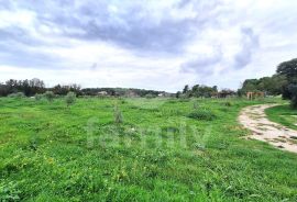 ATRAKTIVNO GRAĐEVINSKO ZEMLJIŠTE STAMBENE NAMJENE NA ODLIČNOJ LOKACIJI, Pula, Land