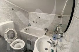 TROSOBNI STAN U PULI, Pula, Apartamento