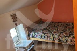 TROSOBNI STAN U PULI, Pula, Apartamento